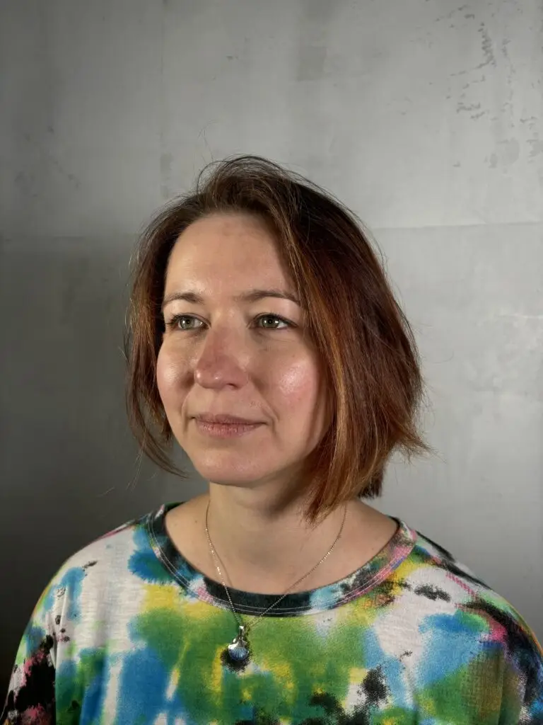 Vorher: Brauner Bob vor der organischen Farbtransformation bei Marco Stauber